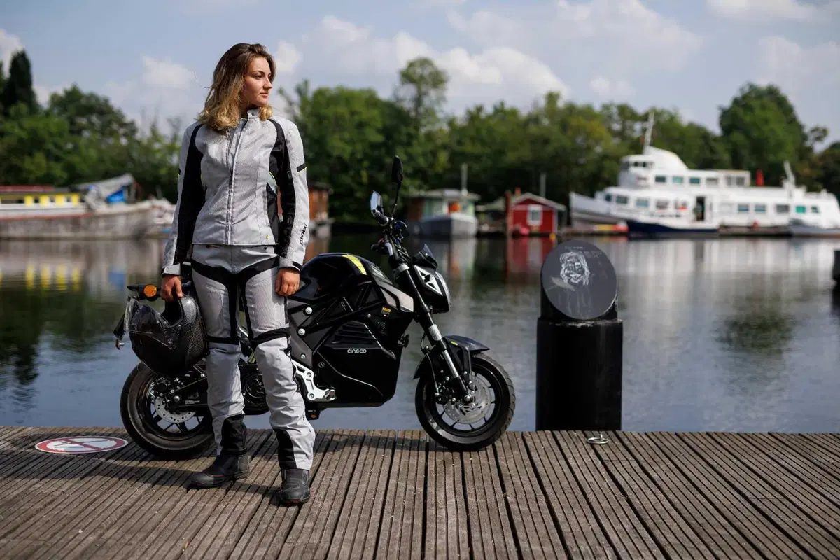 Louis Moto: giacca e pantalone Fastway (4)