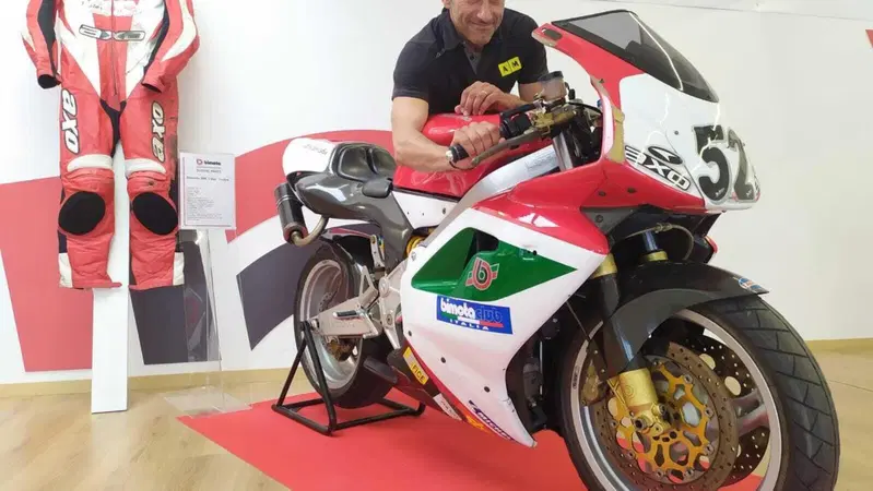 Dalla 500 V2 alll'isola di Man per il Classic TT: viaggio dentro Bimota Classic Parts [VIDEO]