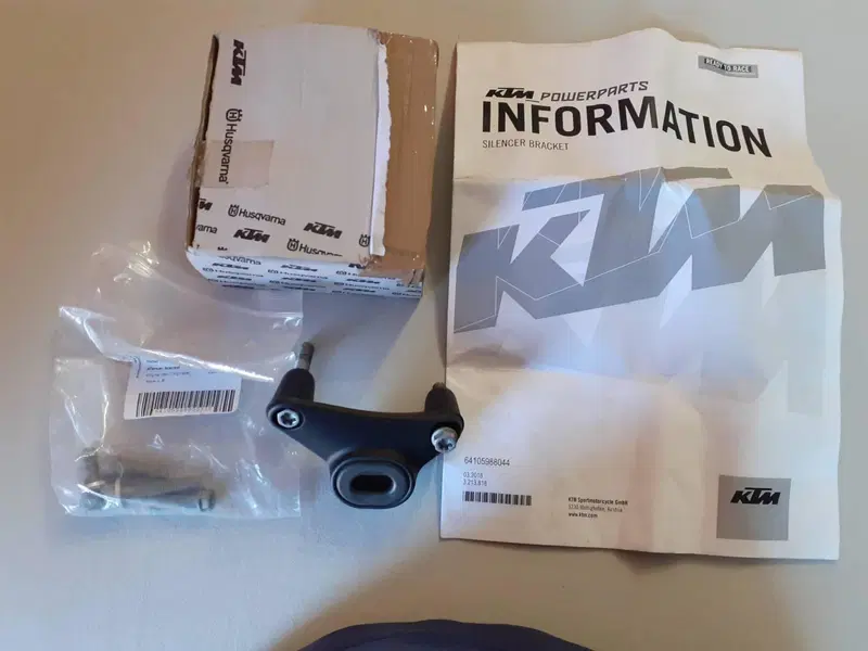 Staffa x pedane passeggero ktm 790 e 890 (4)