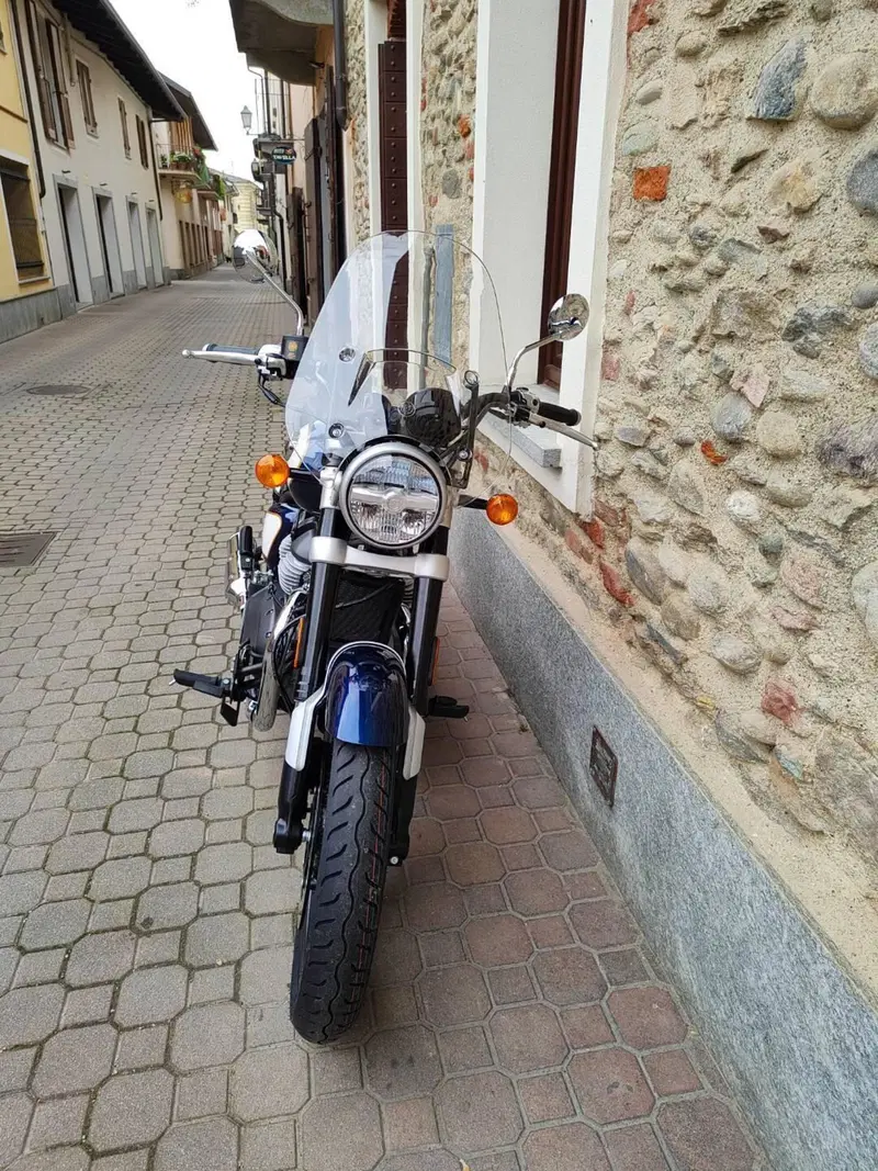 Royal Enfield Super Meteor 650 (2023 - 26) (4)