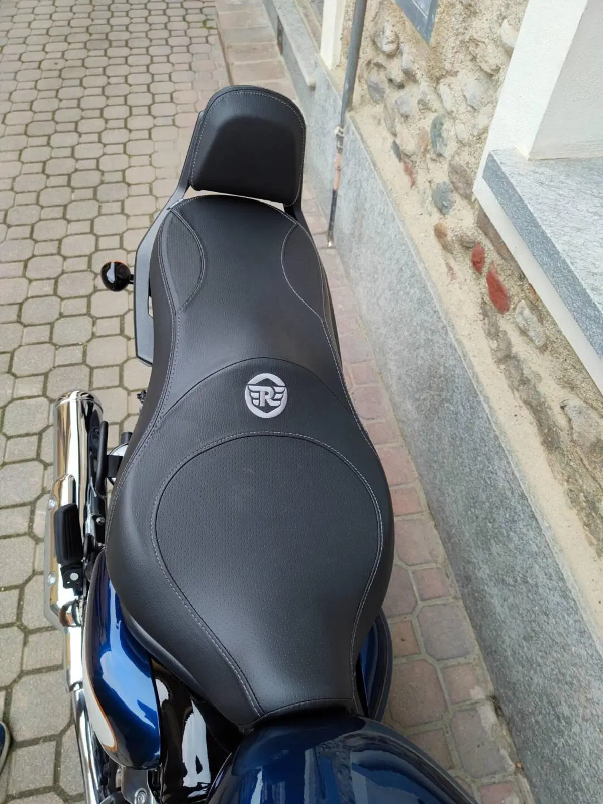 Royal Enfield Super Meteor 650 (2023 - 26) (6)