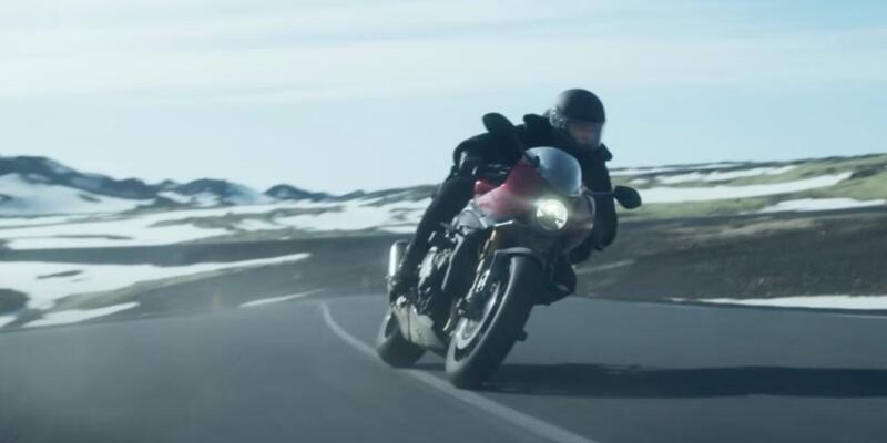 [VIDEO] La Triumph Speed Triple 1200 RR &egrave; la prescelta per Heart of Stone, il nuovo film di Netflix