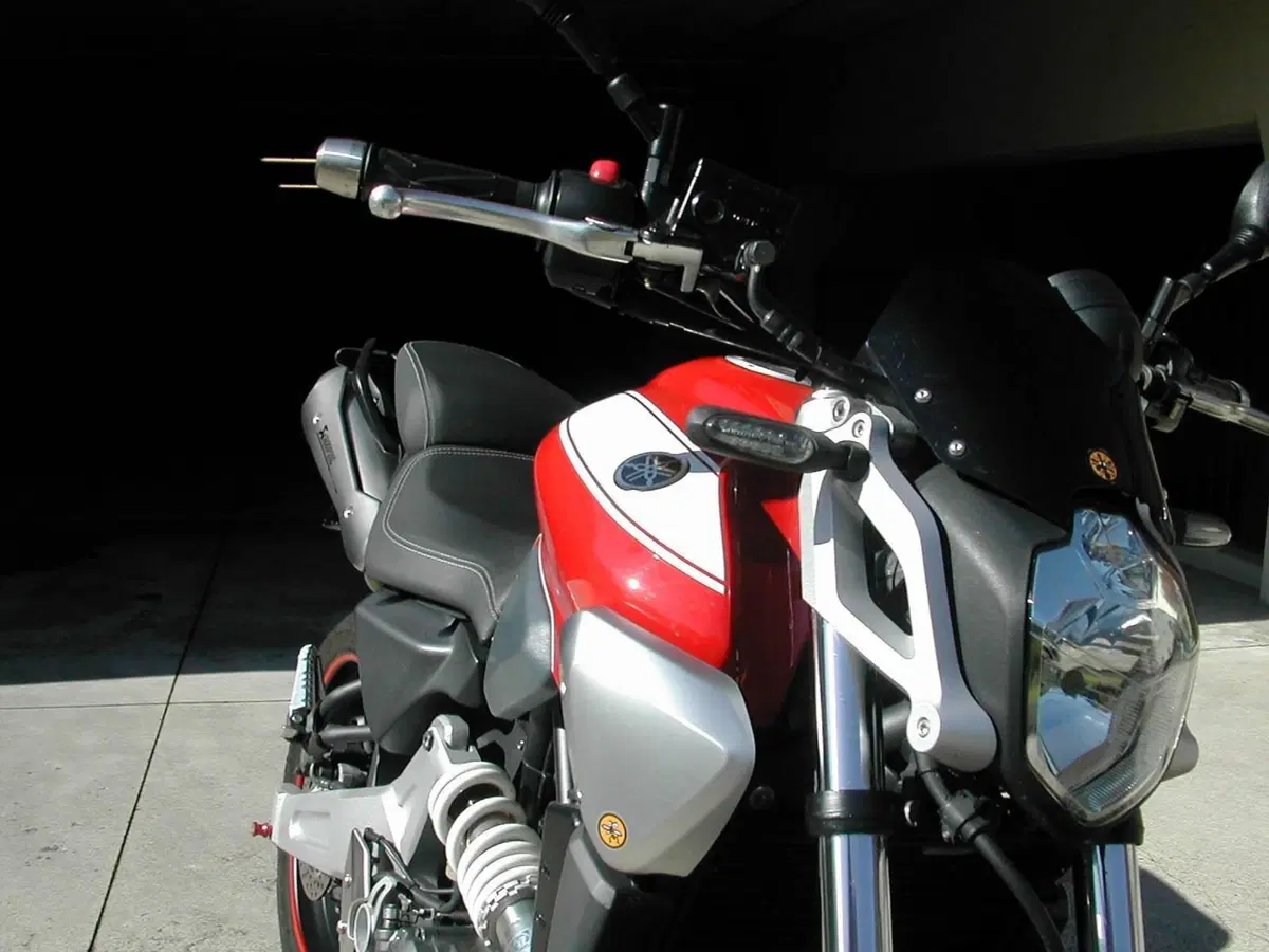 Yamaha MT-03 (2006 - 14) (6)