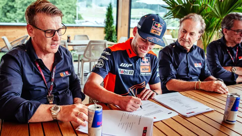 MotoGP 2023. GP Austria. Binder e KTM, rinnovo lunghissimo! "Brad &egrave; una roccia!"