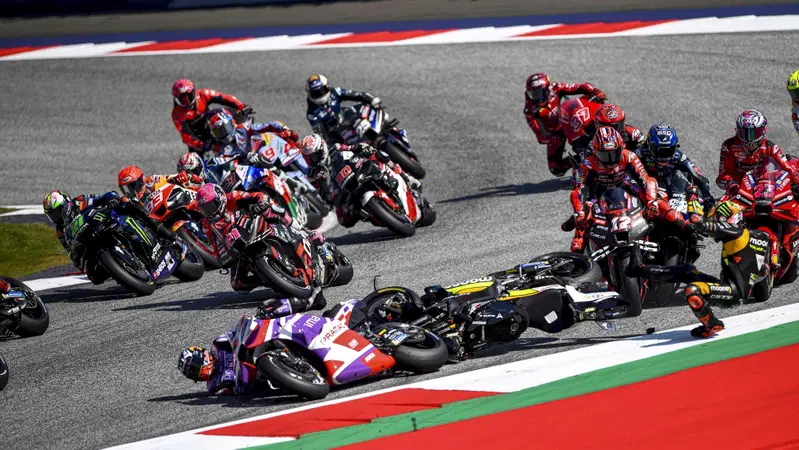 MotoGP 2023. GP Austria. Jorge Martin al centro delle polemiche tra lacrime, penalizzazioni tardive e auto-assoluzione: "Non &egrave; stata colpa mia" [GALLERY]