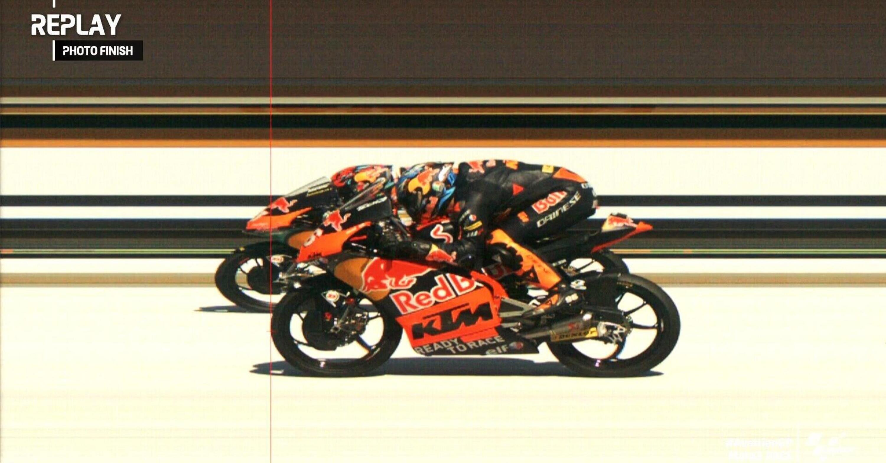 MotoGP 2023. GP Austria. Moto3: tra i due litiganti la spunta Deniz Oncu al fotofinish. Riccardo Rossi primo italiano [VIDEO]