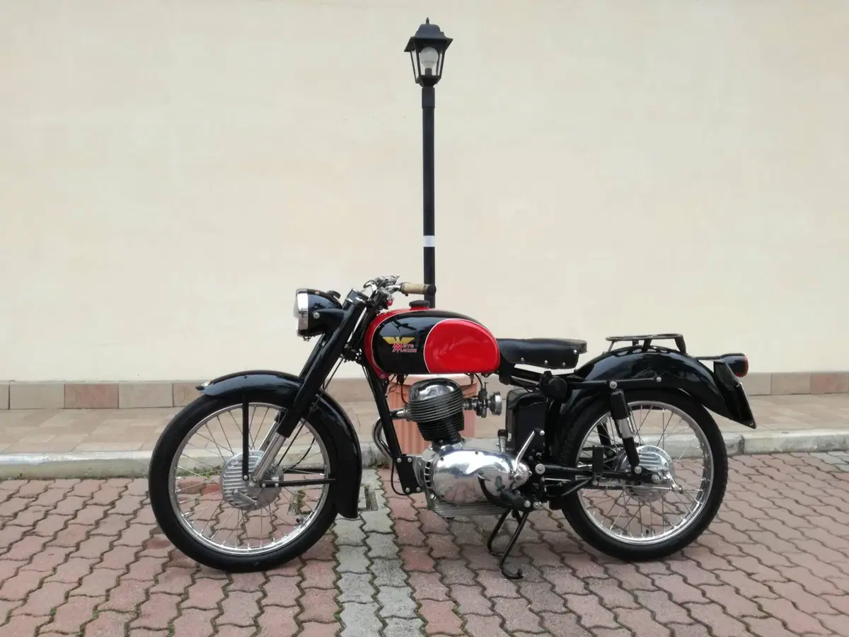 Moto Morini 175 TURISMO PRIMA SERIE (2)