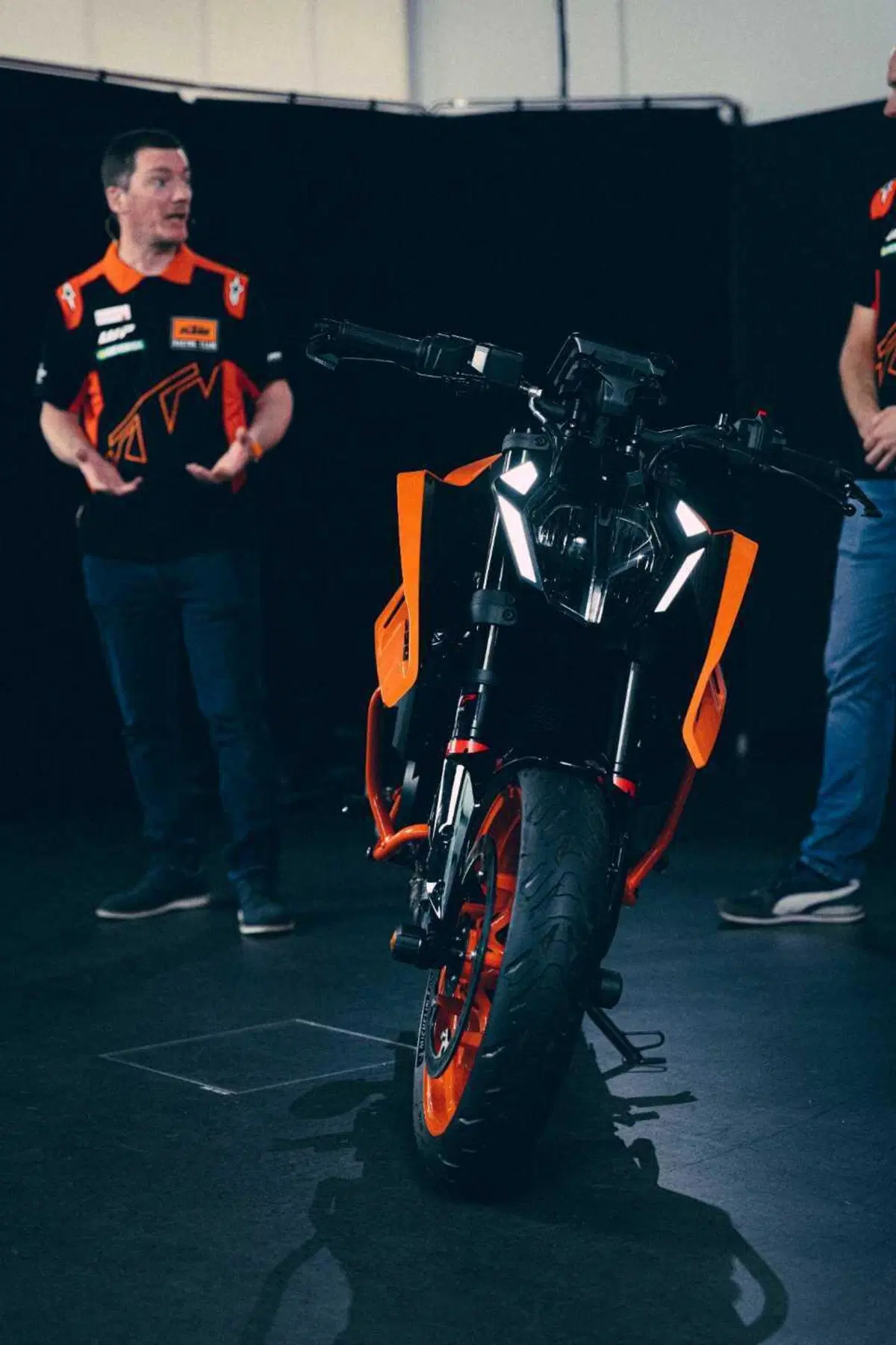 KTM presenta la 390 Duke 2024. Cambia, in tutto [VIDEO & GALLERY] (13)