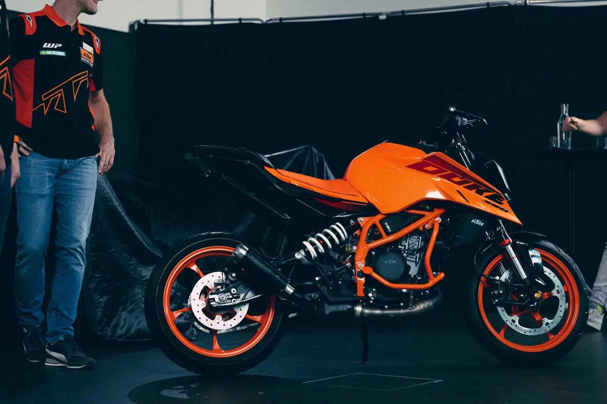 KTM presenta la 390 Duke 2024. Cambia, in tutto [VIDEO & GALLERY] (17)