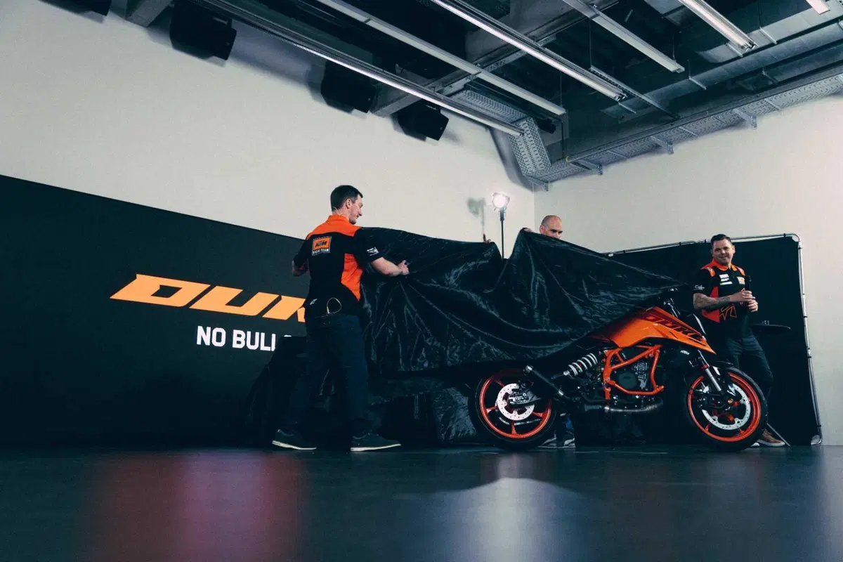 KTM presenta la 390 Duke 2024. Cambia, in tutto [VIDEO & GALLERY] (19)