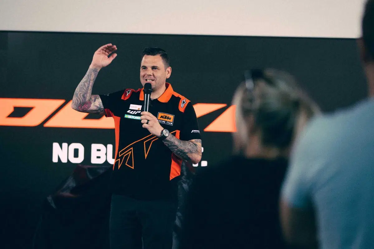 KTM presenta la 390 Duke 2024. Cambia, in tutto [VIDEO & GALLERY] (40)