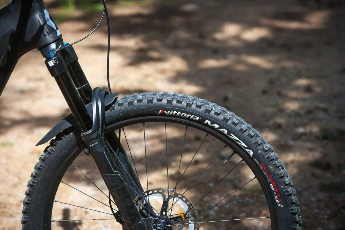 Elettrica e full ma non si vede! Prova della e-mtb piu integrata sul mercato [VIDEO e GALLERY] (7)
