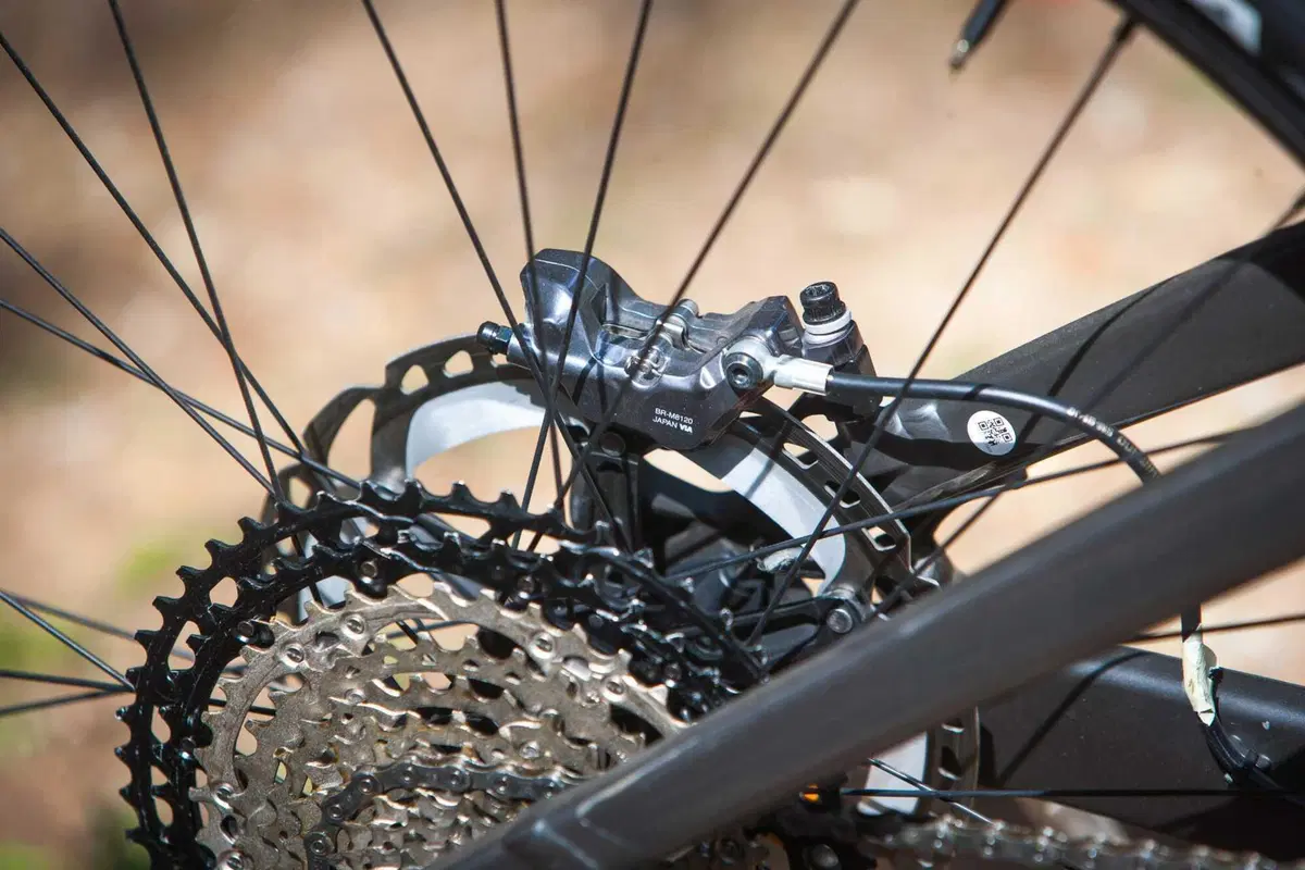 Elettrica e full ma non si vede! Prova della e-mtb piu integrata sul mercato [VIDEO e GALLERY] (12)