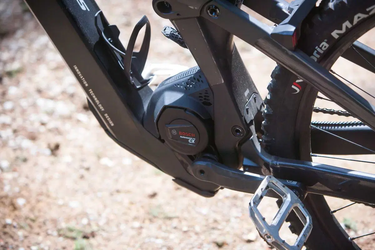 Elettrica e full ma non si vede! Prova della e-mtb piu integrata sul mercato [VIDEO e GALLERY] (21)