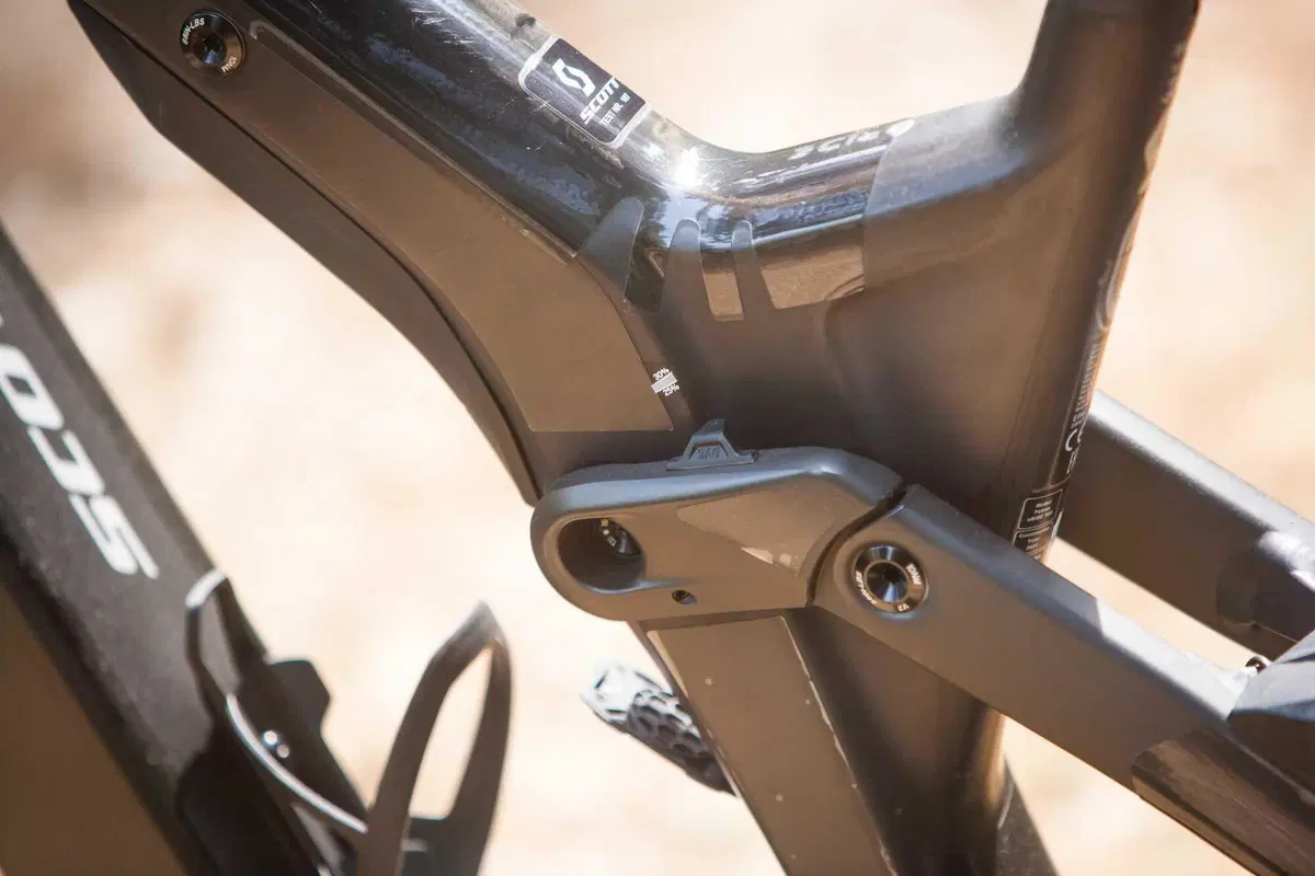 Elettrica e full ma non si vede! Prova della e-mtb piu integrata sul mercato [VIDEO e GALLERY] (22)
