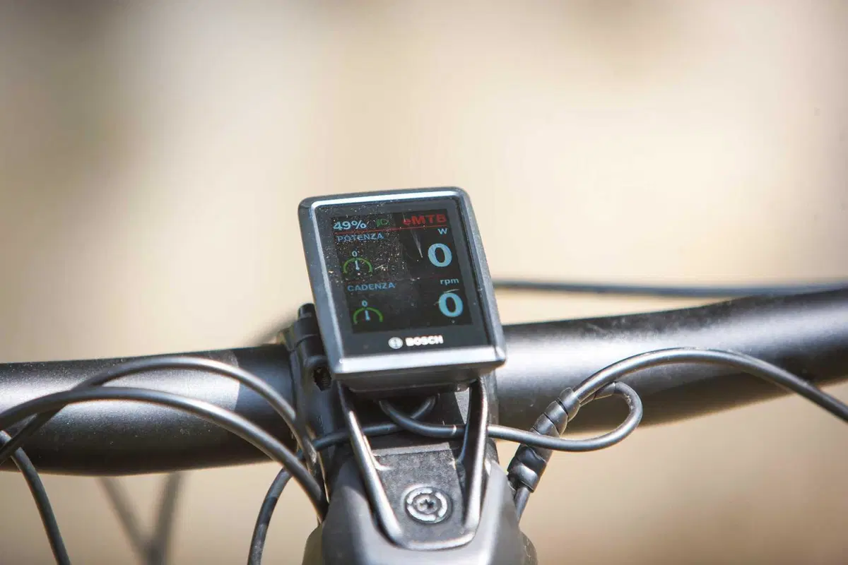Elettrica e full ma non si vede! Prova della e-mtb piu integrata sul mercato [VIDEO e GALLERY] (37)