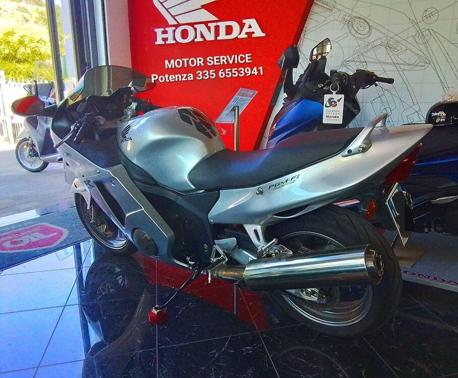 Honda CBR 1100 XX  (2001 - 06) (3)