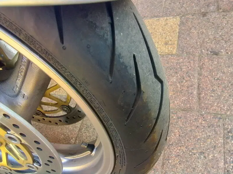 Honda CBR 1100 XX  (2001 - 06) (6)
