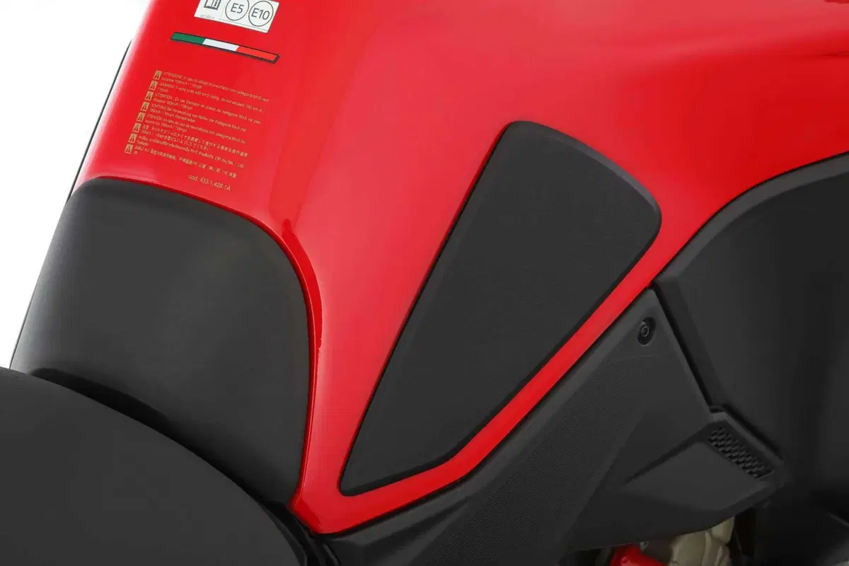 Wunderlich: tamponi protezione serbatoio per Ducati Multistrada V4 e V4 S (2)