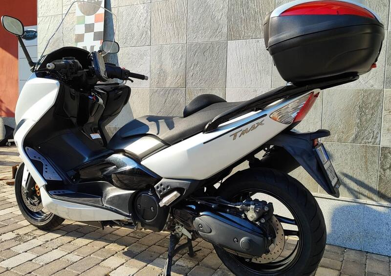 Yamaha T-Max 500 White Max (2010 - 11), prezzo e scheda tecnica 