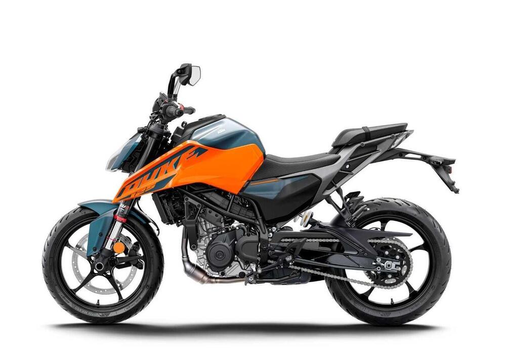 KTM 125 Duke (2024) (5)