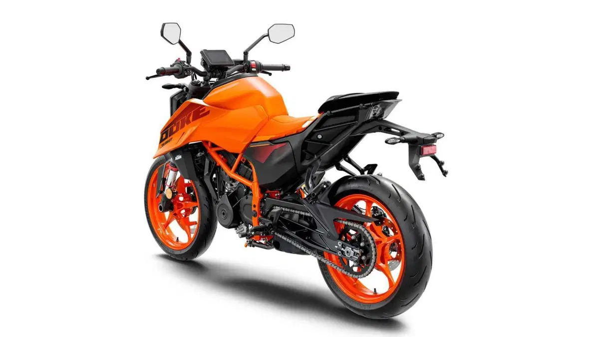 KTM 390 Duke  390 Duke (2024 - 25) (4)