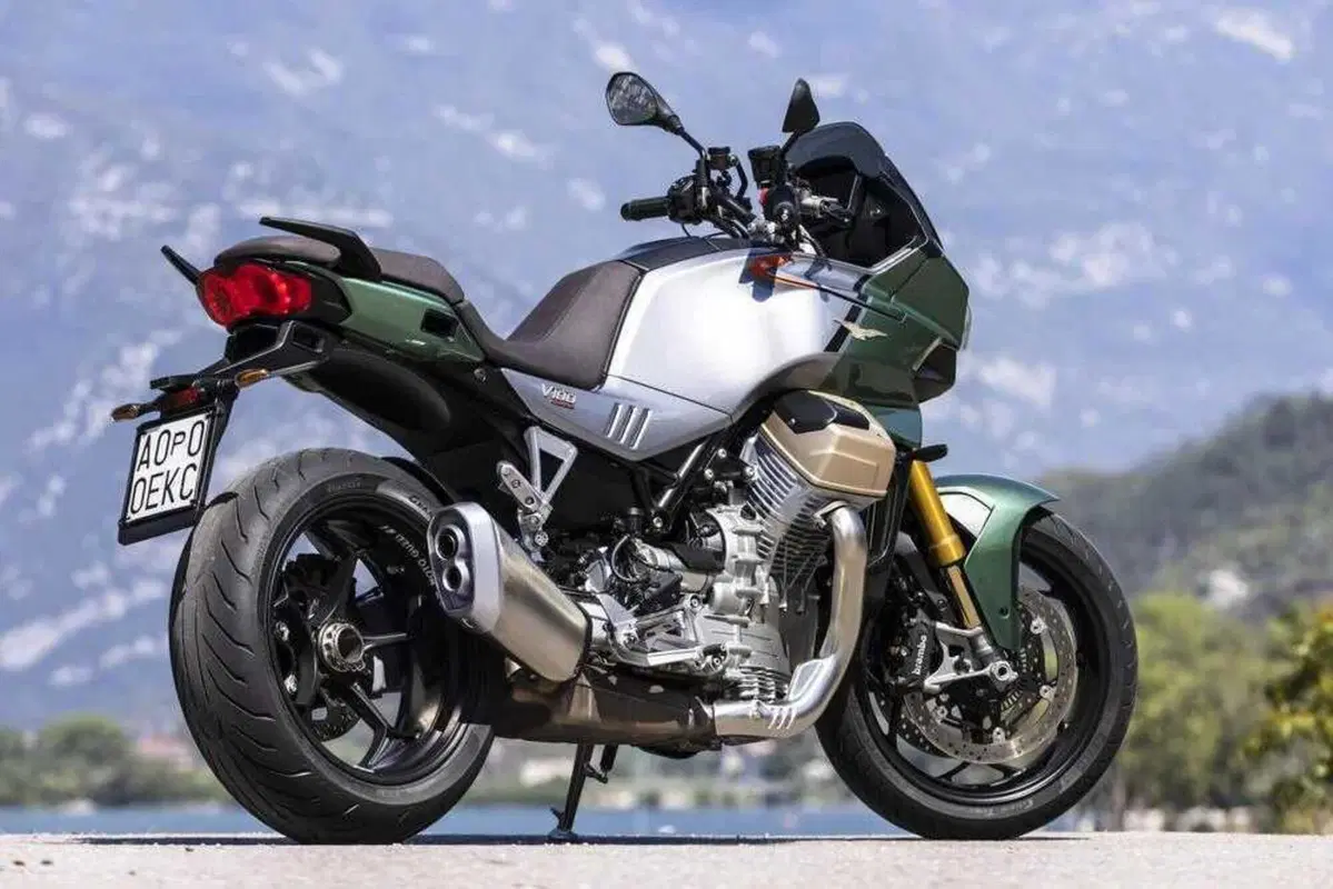 BMW R 1250 Rs vs Moto Guzzi V100 Mandello S: il Granturismo a modo mio! (2)