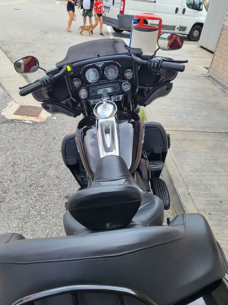 Harley-Davidson 1690 Electra Glide Ultra Limited (2010 - 13) - FLHTK (4)