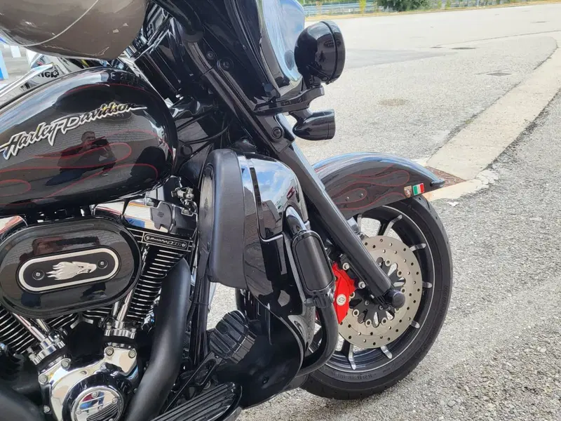 Harley-Davidson 1690 Electra Glide Ultra Limited (2010 - 13) - FLHTK (6)