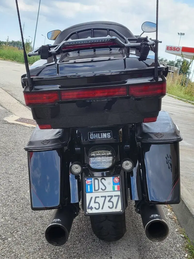 Harley-Davidson 1690 Electra Glide Ultra Limited (2010 - 13) - FLHTK (11)