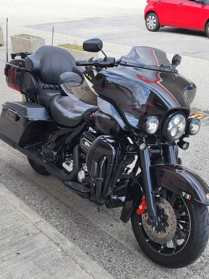 Harley-Davidson 1690 Electra Glide Ultra Limited (2010 - 13) - FLHTK (13)
