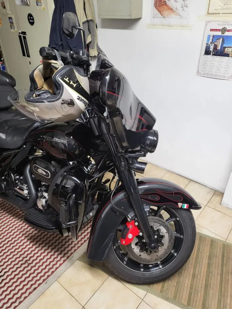 Harley-Davidson 1690 Electra Glide Ultra Limited (2010 - 13) - FLHTK (15)