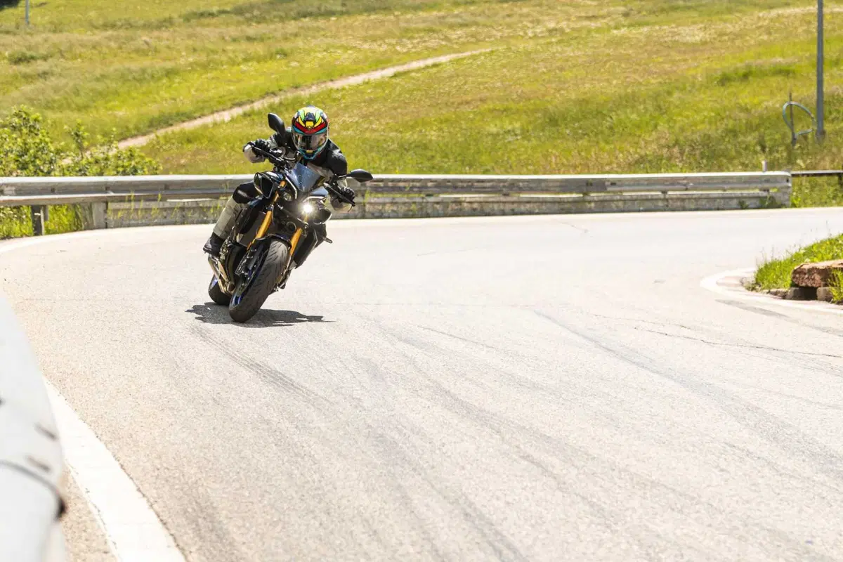 [VIDEO] #ACacciaDiCurve! Sulla Trento - Bondone con la Yamaha MT-10 SP (6)