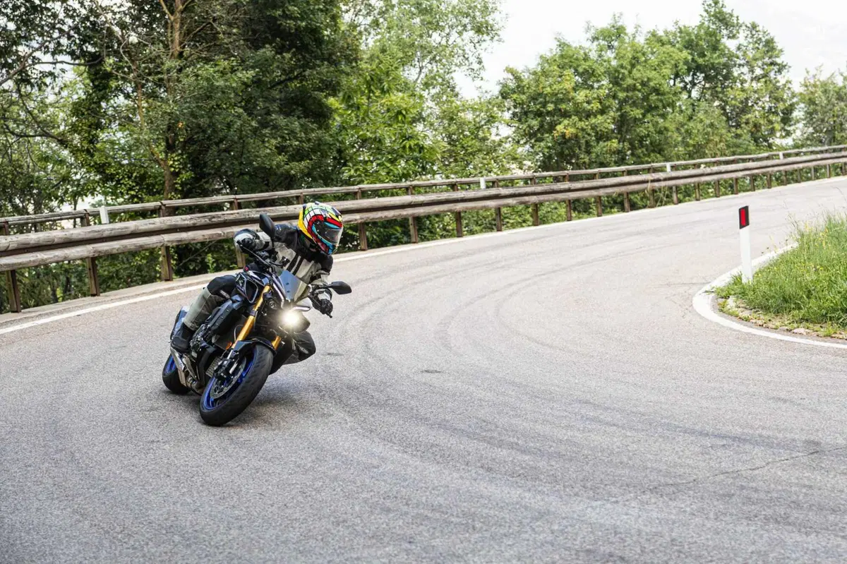 [VIDEO] #ACacciaDiCurve! Sulla Trento - Bondone con la Yamaha MT-10 SP (7)