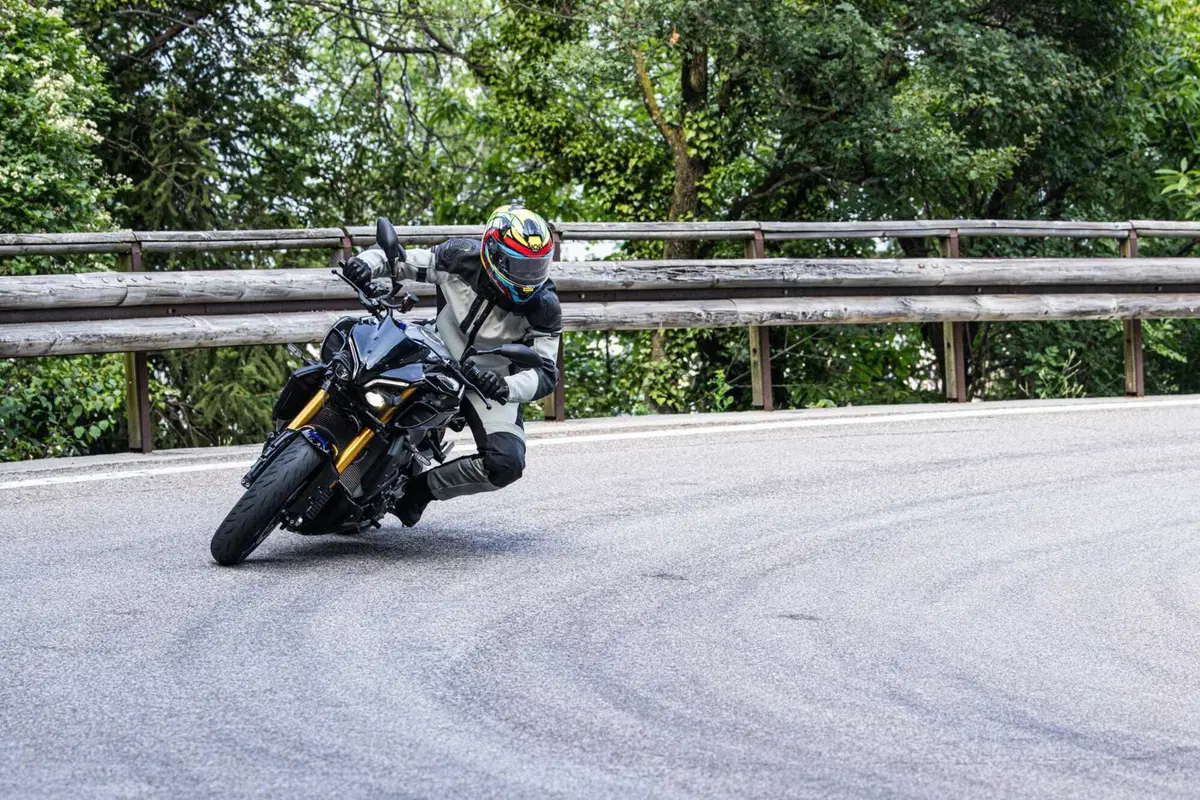 [VIDEO] #ACacciaDiCurve! Sulla Trento - Bondone con la Yamaha MT-10 SP (12)