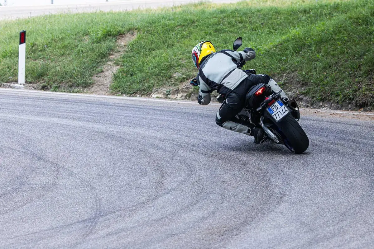 [VIDEO] #ACacciaDiCurve! Sulla Trento - Bondone con la Yamaha MT-10 SP (14)
