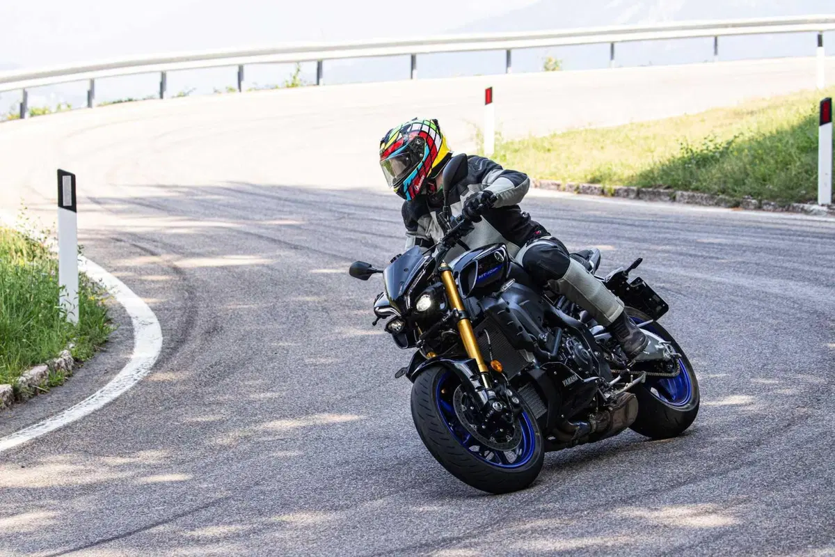 [VIDEO] #ACacciaDiCurve! Sulla Trento - Bondone con la Yamaha MT-10 SP (21)