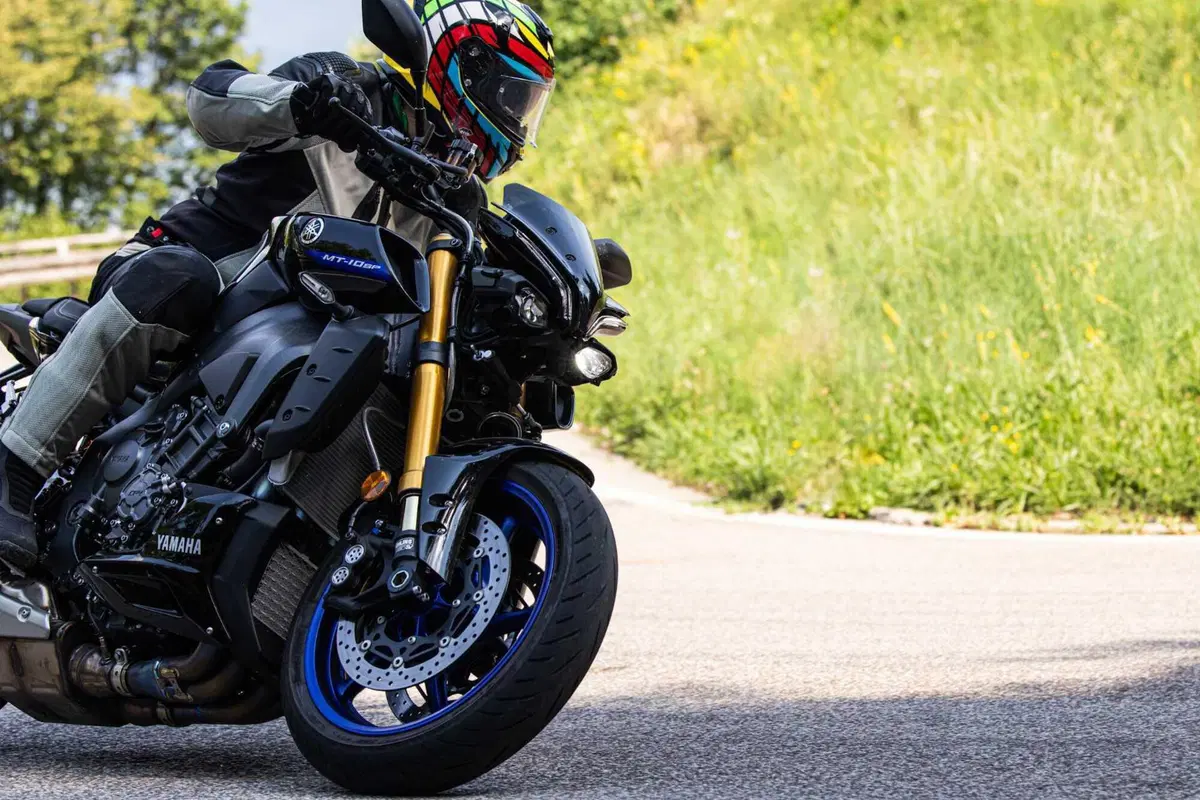 [VIDEO] #ACacciaDiCurve! Sulla Trento - Bondone con la Yamaha MT-10 SP (25)