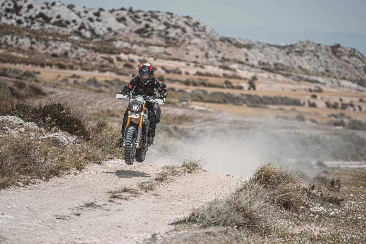 Fantic Caballero 500 Explorer: alla Gibraltar Race con Arianna Lenzi. Ecco com'è andata! (7)