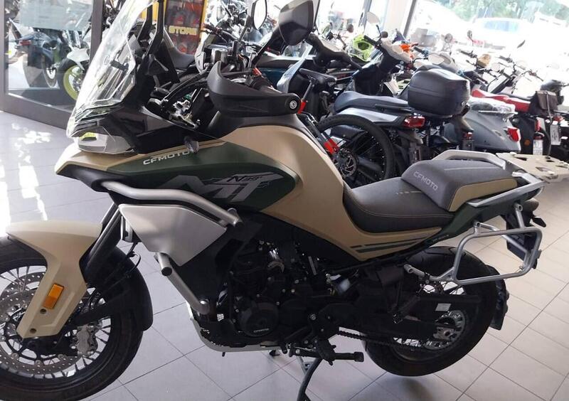 Vendo CFMOTO 800MT Limited Edition (2023 - 24) nuova a Misano Adriatico  (codice 9250836) 