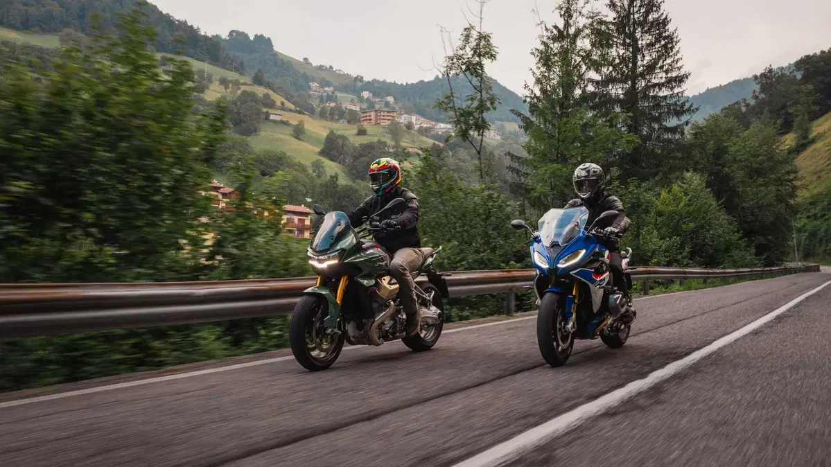 BMW R 1250 Rs vs Moto Guzzi V100 Mandello S: il Granturismo a modo mio! (22)