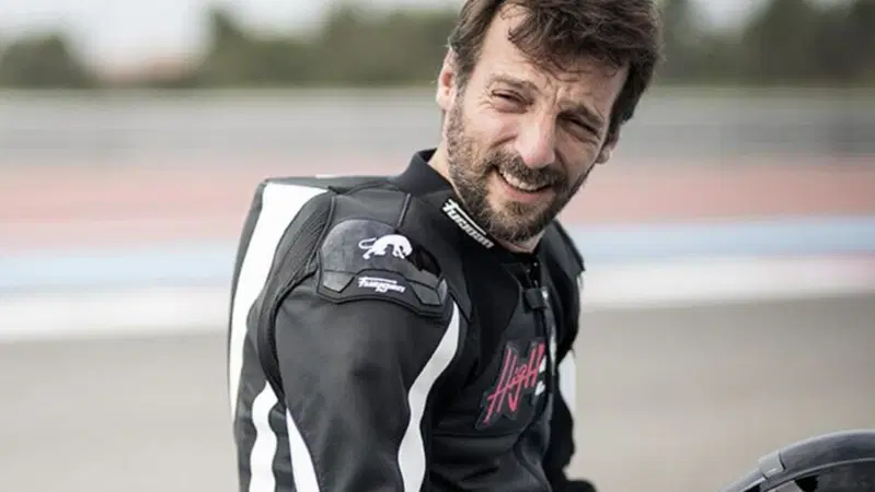 Grave incidente in moto per Mathieu Kassovitz, il regista de L'odio