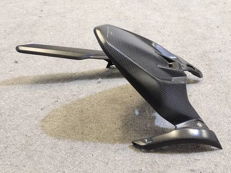 Parafango Posteriore In Carbonio Ducati Monster 93 (3)
