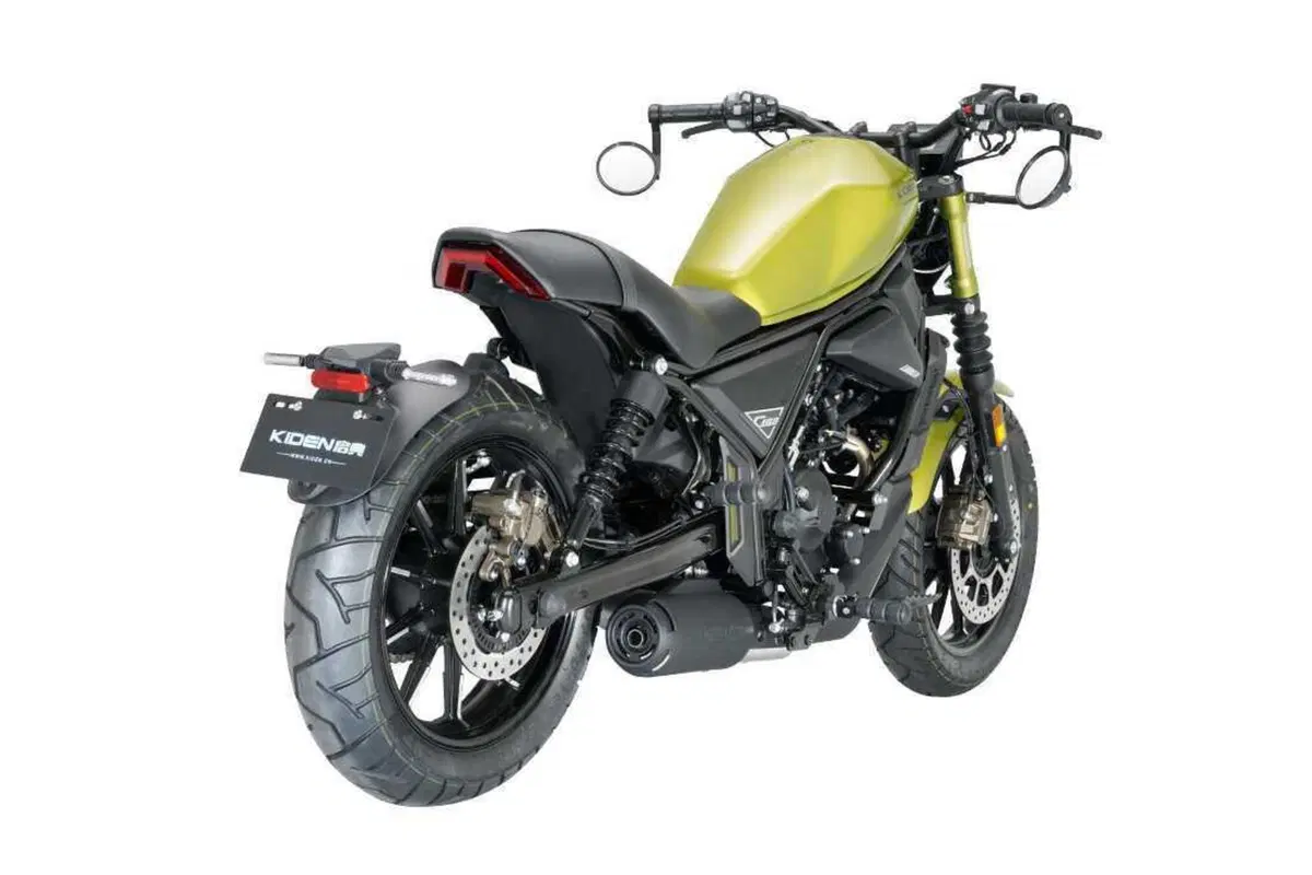 La piccola cruiser che fa 900 km con un pieno [VIDEO & GALLERY] (7)