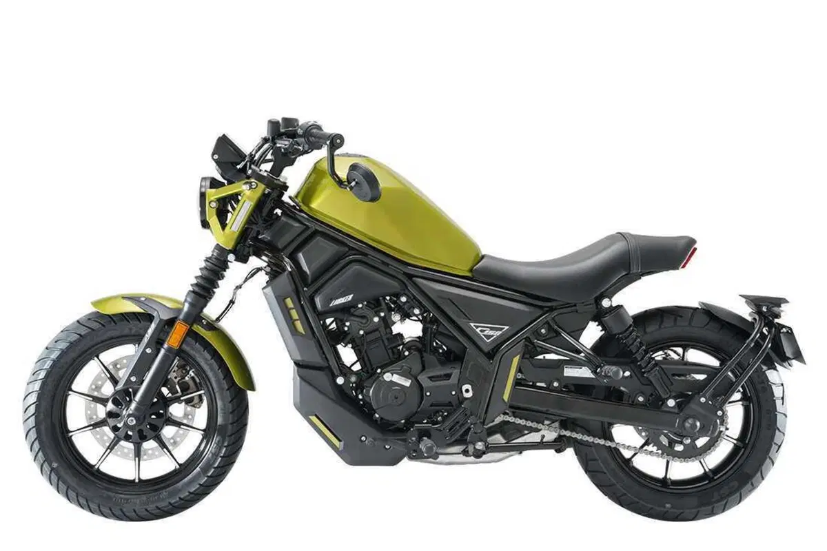 La piccola cruiser che fa 900 km con un pieno [VIDEO & GALLERY] (5)