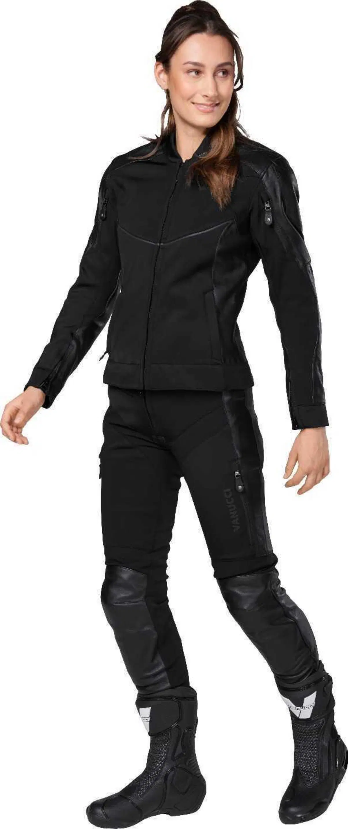 Louis Moto. Outfit Vanucci in pelle e softshell (4)