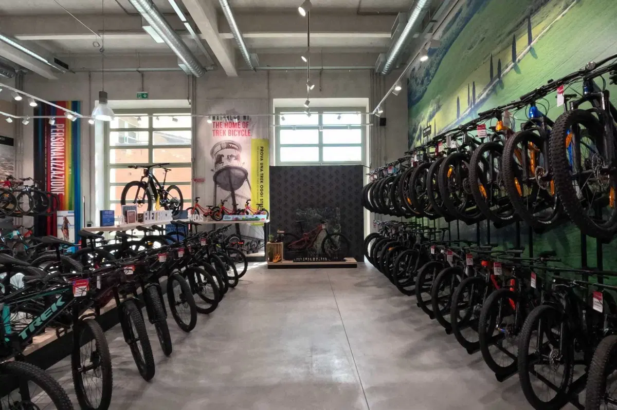 [ VIDEO ] Come sta cambiando il modo di vendere e-bike? L'esempio di Trek