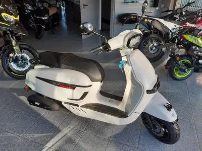 Keeway Motor Sixties 300i (2023 - 25) nuova
