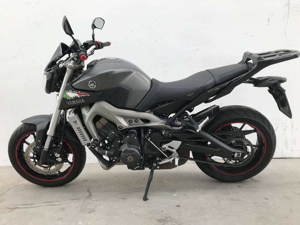 Yamaha MT-09 (2013 - 15) (2)