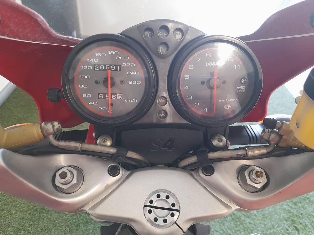 Ducati Monster 900 S4 (2001 - 02) (5)